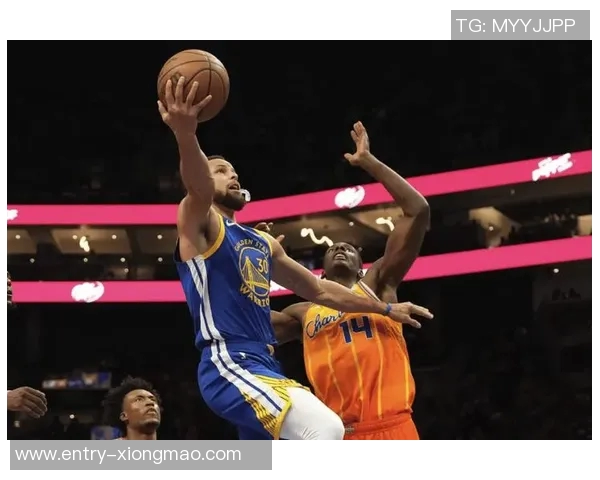 霍福德融入勇士文化全力以赴展现团队协作精神